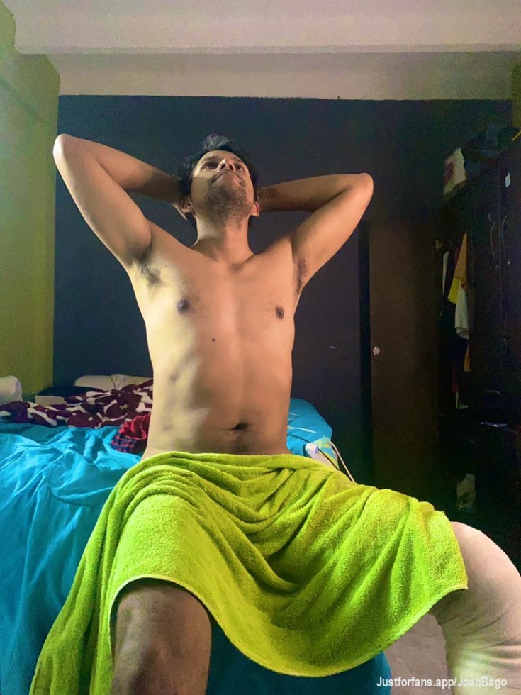 Linda noche   

#guys #male #gay #blackguys