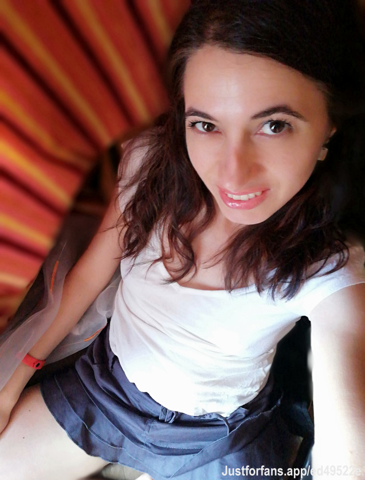 Hi, people! It's nice to meet you! 😘❤️💜