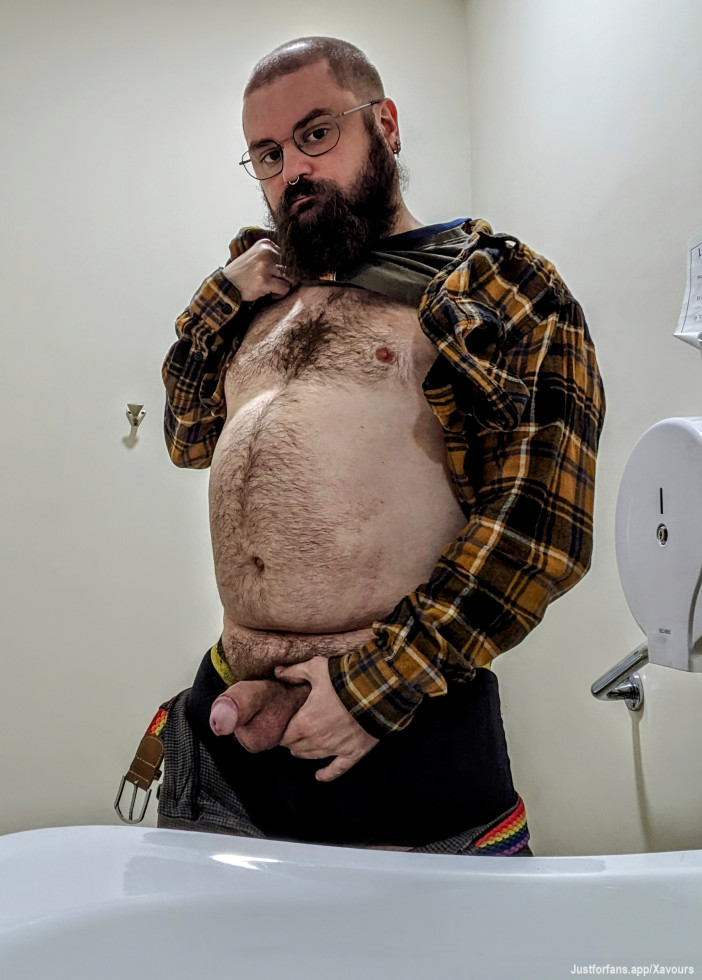 Hello ! Welcome to my JFF ! I have a lot of content to post that will arrive in the next few days. 
After that it will be at least a picture a day and 1 video per week. Stay tuned !