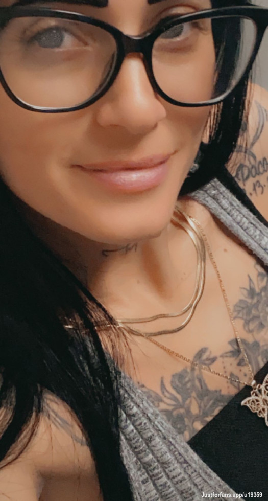 Subcribete para fotos y videos sin censura y sexy 🥵