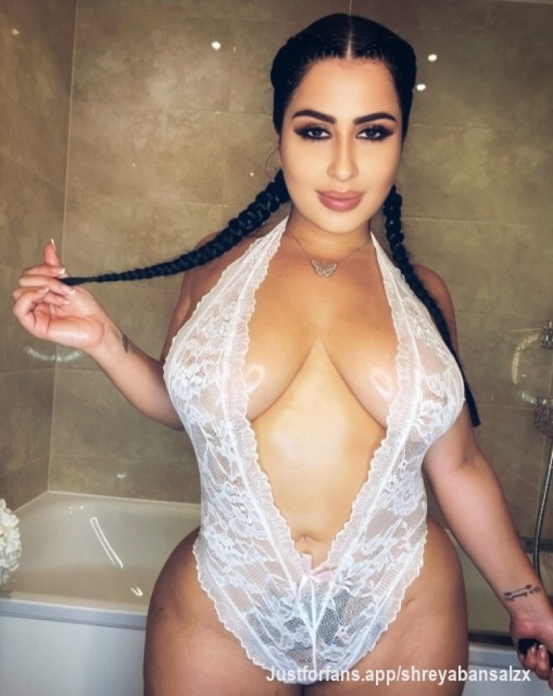 Pressing my whole body 💦💦