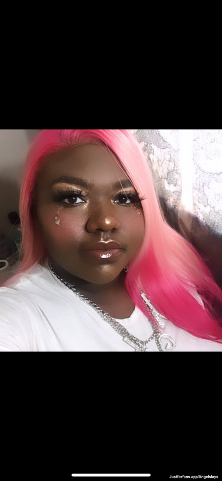 Hair Pinker Than My Pussy !!! 💕
             Steps on Balls 👠