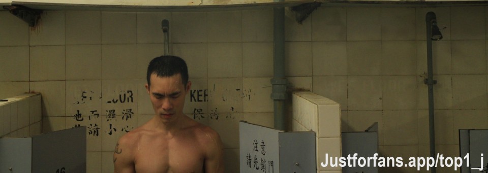 A British Asian photographer
Shooting in Hong Kong's historic buildings and public showers dating back to World War II
With Asian tattooed models

A fusion of history and art