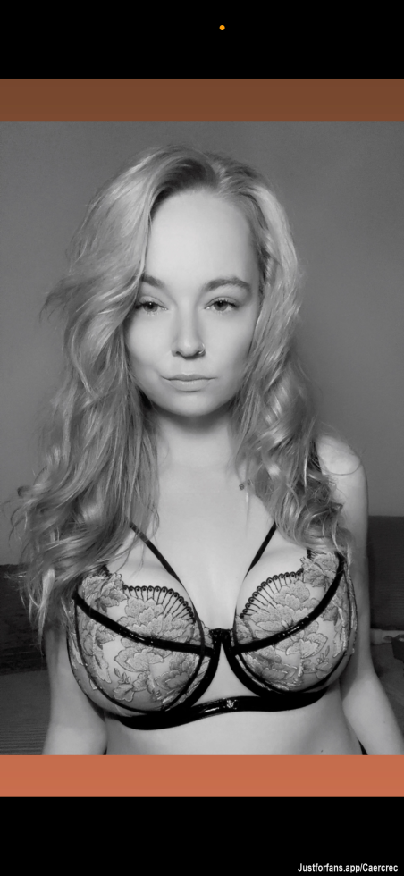 Will have the full lingerie bundle up
Soon 💋