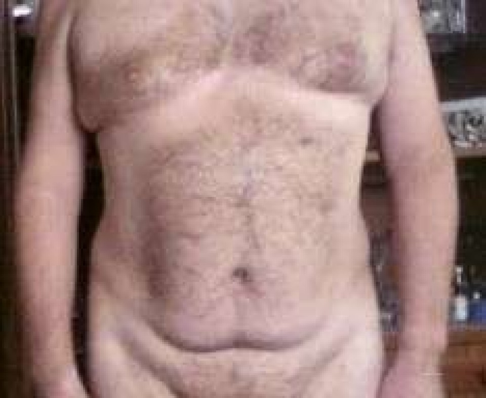 Vorm Wohnzimmerschrank zwar kein Model