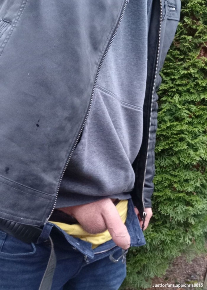 Do you feel like going for a walk in the woods?😈