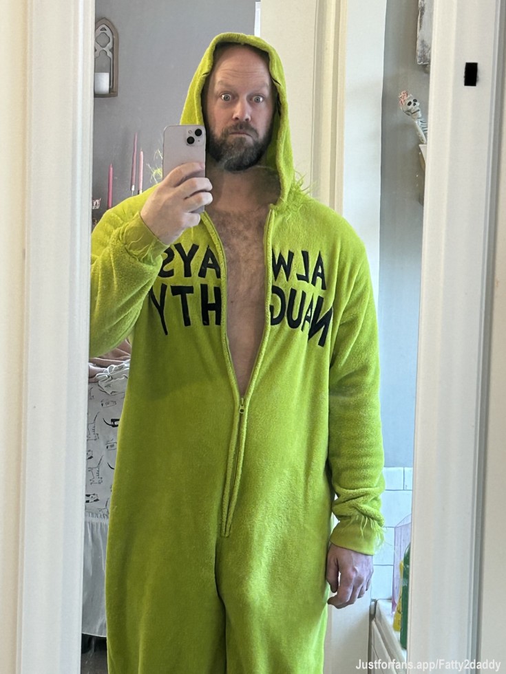 Subscribers get a fun video on Christmas morning. Make sure you’re here