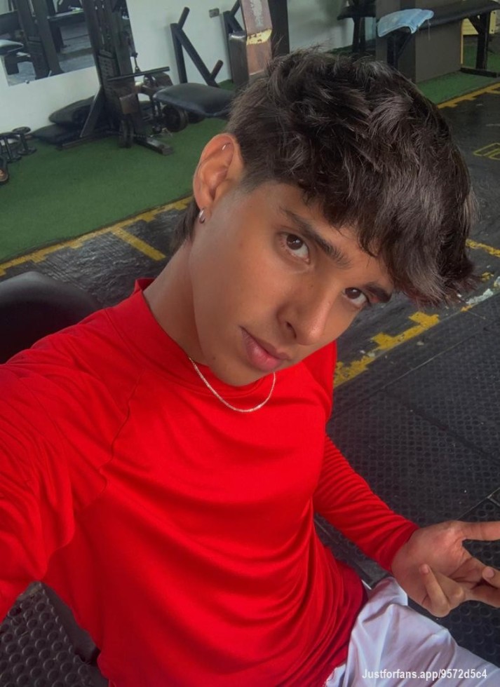 Hard work pays off. Want to see the locker room view? 🚿