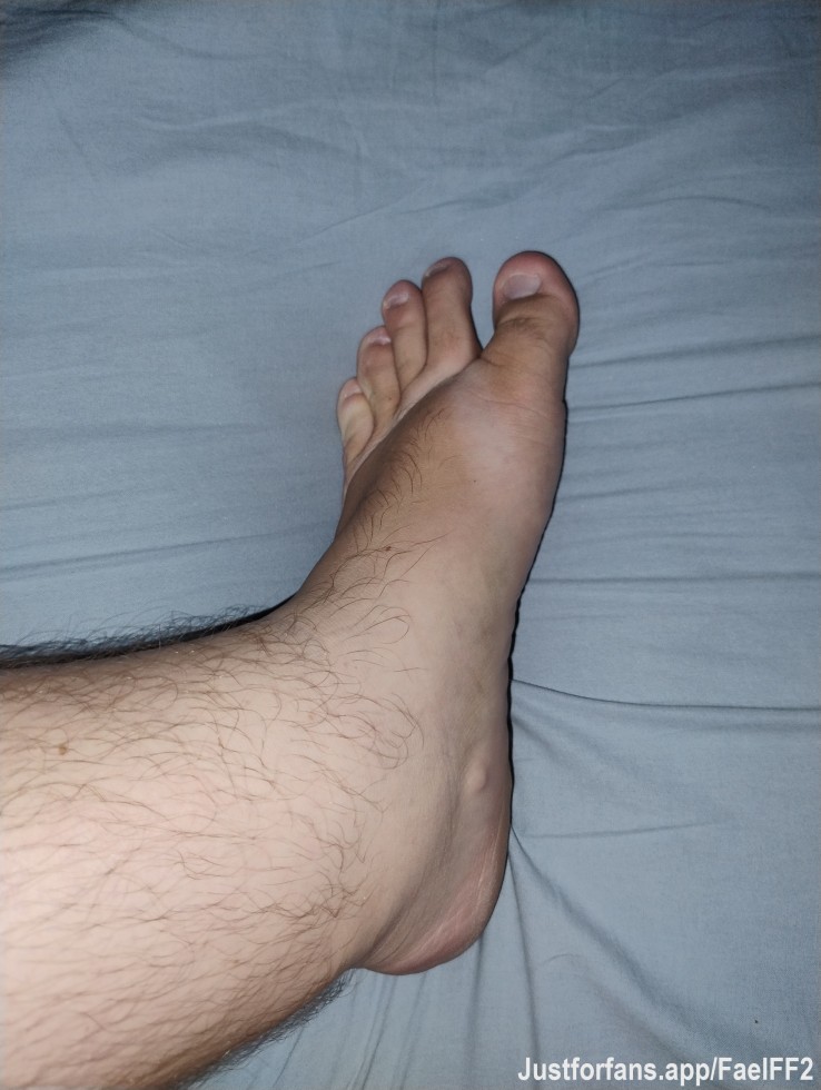 Olá me chamo Rafael .
Tenho um pé 44.
Se gostou e quiser ver mais conteúdos assim é só assinar meus conteúdos e aproveitar. 🦶
#podolatria  #picsmen #podolatriapés