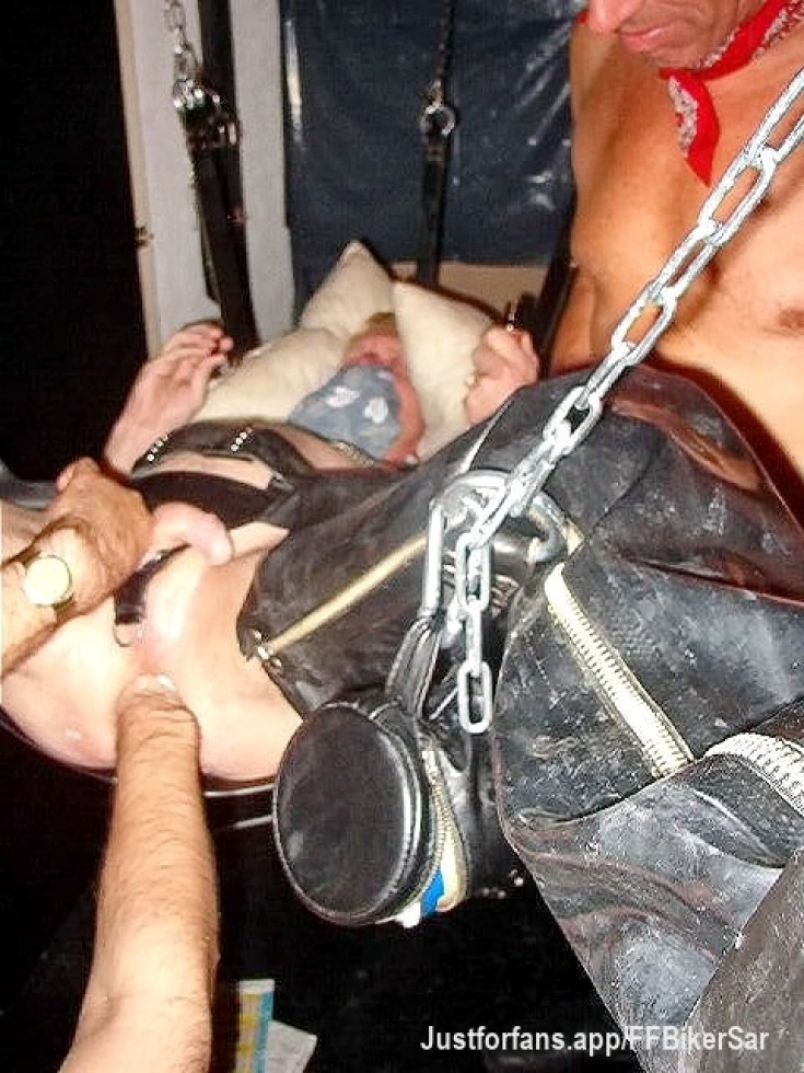 A fistee in ecstasy