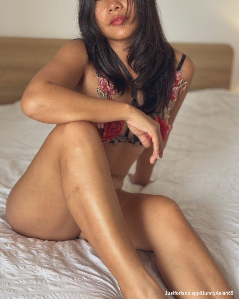 Come join me in bed 🌹