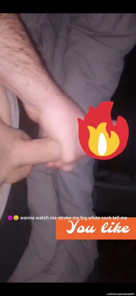 mhm wanna watch me stroke my big white cock till 😈💦💦💦🤤😅😈💰 tell me you want it tip me slut be good to this cock ill make it creamy for you DM
