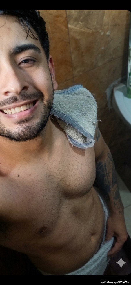 Who wants to take a bath with me?😌🤪