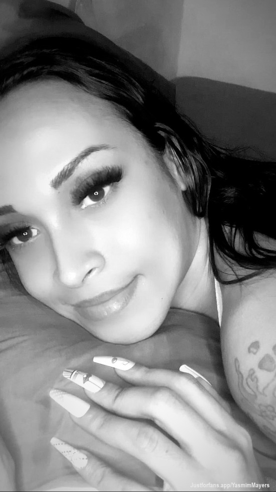 Hi, i am new here.

I am a brazilian trans girl. 🥰