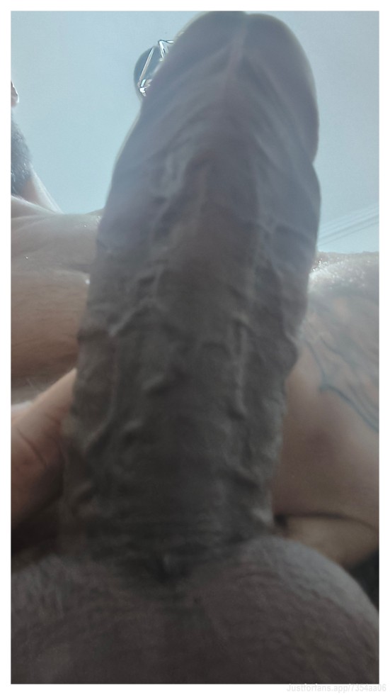 Alguém quer ver sendo mamado todinho?
Conta pra mim se você quer, que eu posso te mostrar 🤭🤭🤭