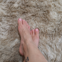 Velvet_toes